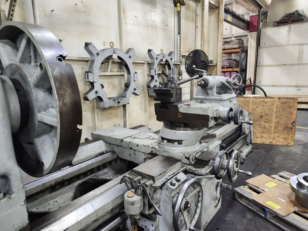 405" x 108" Monarch #32NN, lathe, steady rests, chuck, 1957 - Image 4