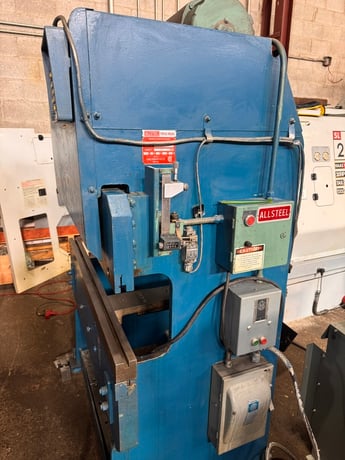 20 Ton, Allsteel #20-4, CNC Hydraulic Press Brake, 4' bed length, 38" between frames, 0' throat depth, 0-4" - Image 2