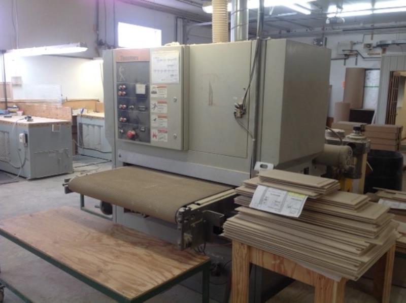 42" Timesavers #143-2-OB, Orbital Sander, 5" wide platens, 3 HP & 0.75 HP drive motor, 5-15 FPM conveyor belt - Image 1