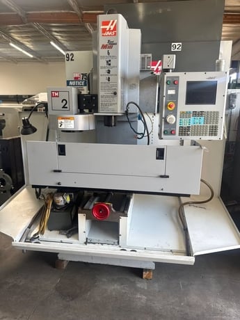 Haas #TM-2, CNC Tool Room Mill, 40" x 16" x 16" travel, 4k RPM, 57.8" x 10.5" table, Haas 32-Bit CNC, 10 ATC - Image 1
