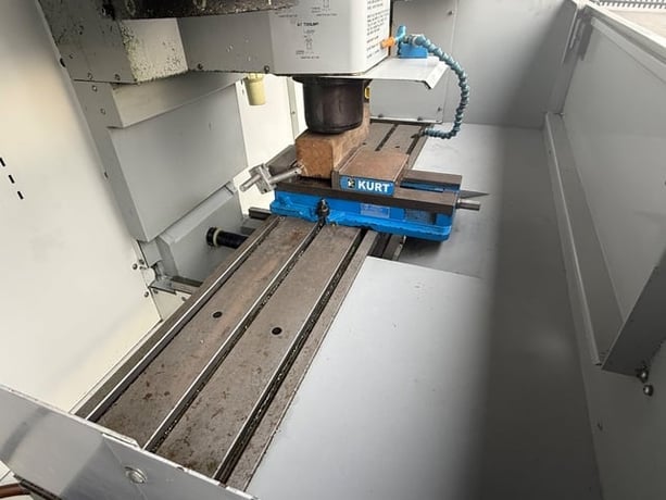 Haas #TM-2, CNC Tool Room Mill, 40" x 16" x 16" travel, 4k RPM, 57.8" x 10.5" table, Haas 32-Bit CNC, 10 ATC - Image 6