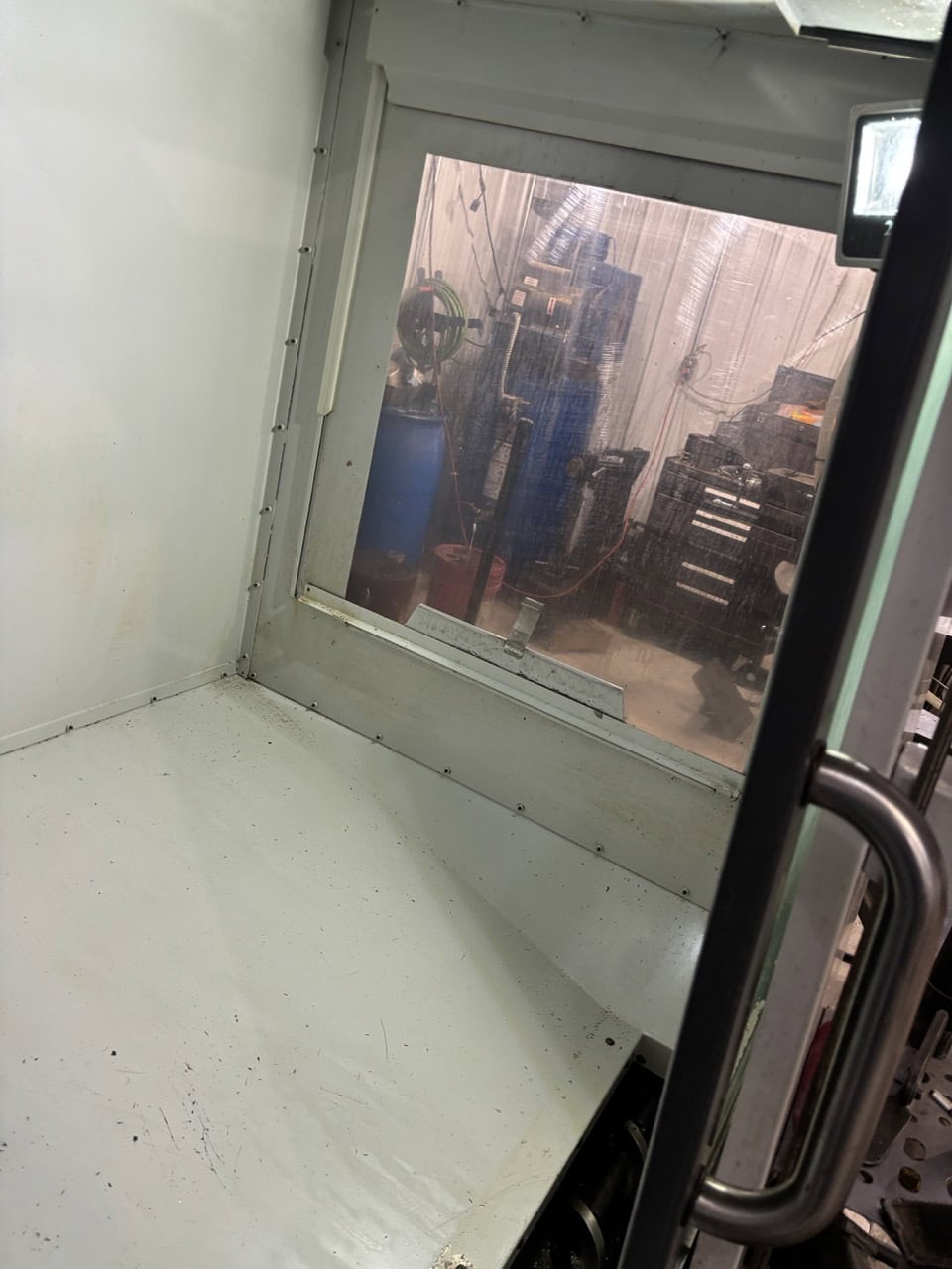 Haas #TM-3P, CNC Mill, 40" X, 20" Y, 16" Z, 6000 RPM, 7.5 HP, 10 tool, rigid tap, Chip Auger, Coolant, 435 - Image 5