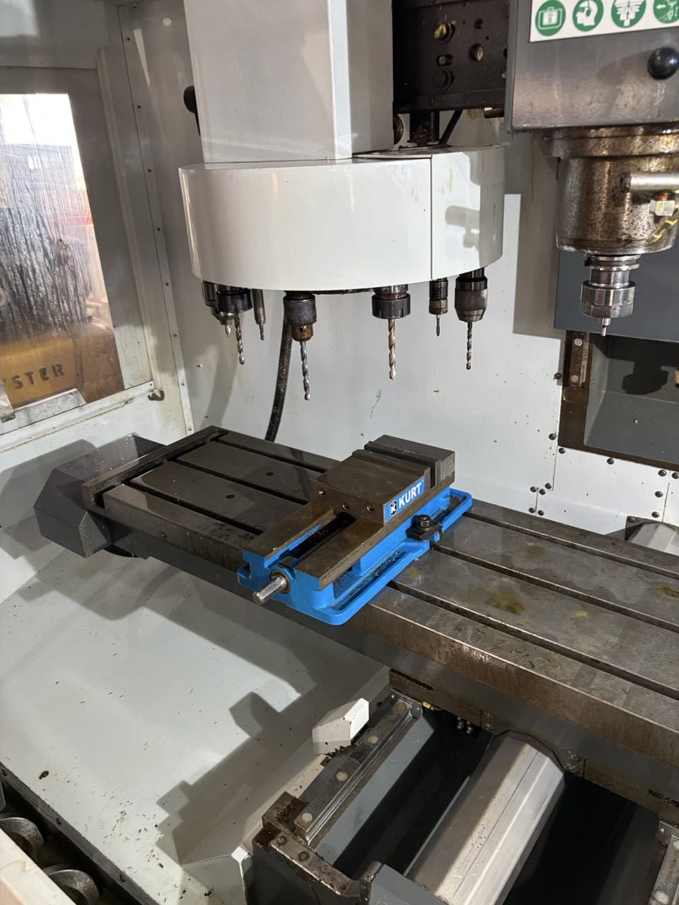 Haas #TM-3P, CNC Mill, 40" X, 20" Y, 16" Z, 6000 RPM, 7.5 HP, 10 tool, rigid tap, Chip Auger, Coolant, 435 - Image 7