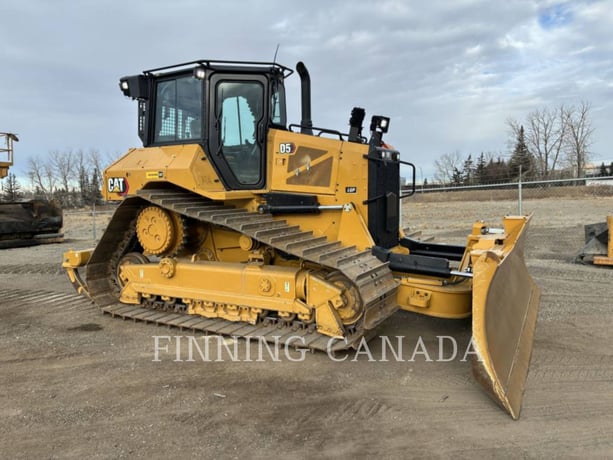 Caterpillar D5-17, Crawler Dozer, 900 hours, S/N: KML01378, 2024 - Image 2