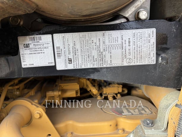 Caterpillar D5-17, Crawler Dozer, 900 hours, S/N: KML01378, 2024 - Image 8