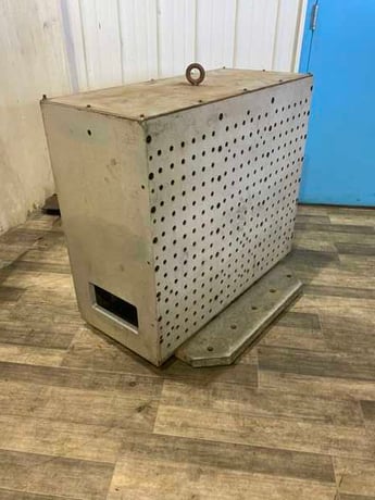 40" x 18.5" x 34" tombstone fixture, drill & tapped hole - Image 1