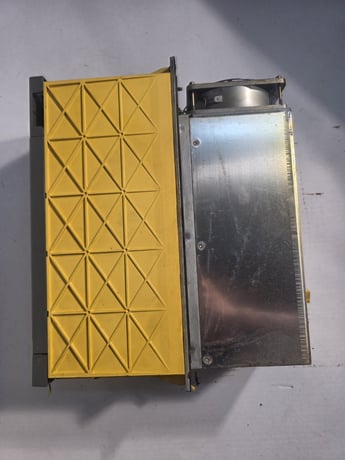 Fanuc #A06B-6088-H422#H501, Spindle Amplifier Module, 25.2 kW, 283-325 VDC Input, 230 VAC Output - Image 3