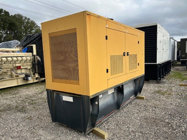 200 KW Caterpillar #D200-8, 60 HZ, 1800 RPM, 480 Volts, 1008 Hours, 2005 - Image 7