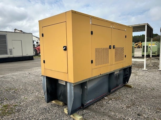 200 KW Caterpillar #D200-8, 60 HZ, 1800 RPM, 480 Volts, 1008 Hours, 2005 - Image 8