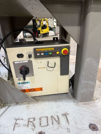 Fanuc, M-410iB/160, Robot w/ R-J3iB Controller Palletizing Robot - Image 6