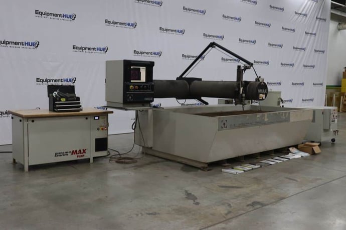 Omax #55100, CNC waterjet, 4.5' x 8.3', 30 HP, 60000 psi, garnett hopper, chiller, height sensor, 2021 - Image 4