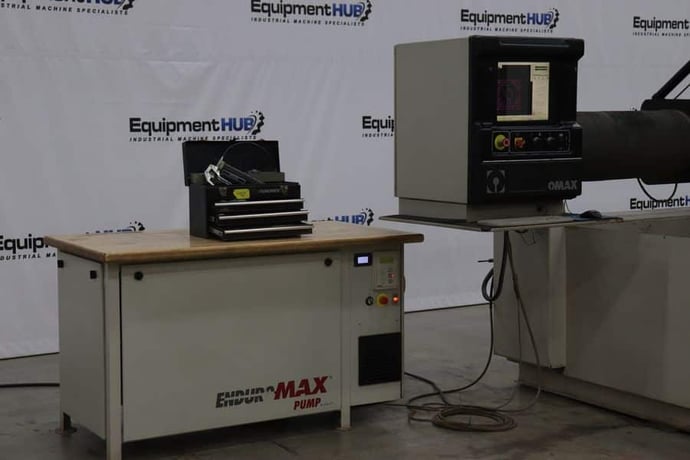 Omax #55100, CNC waterjet, 4.5' x 8.3', 30 HP, 60000 psi, garnett hopper, chiller, height sensor, 2021 - Image 5
