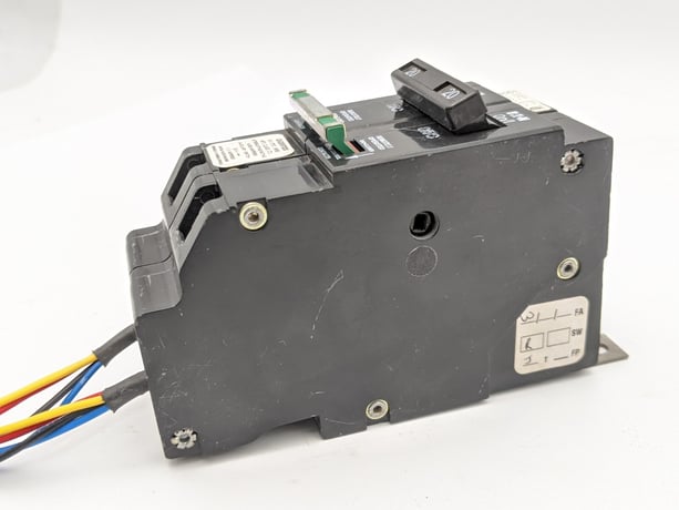 20 Amps, Eaton GHQRSP2020, Bolt-On Circuit Breaker, 480Y/277 Volts, 2P, 1PH - Image 2