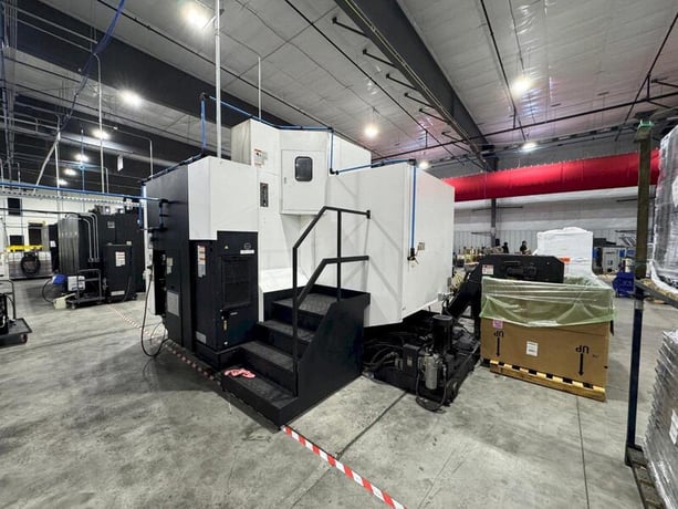 Mazak #VCN-700E/40-II, vertical machining center, 80" X, 27.6" Y, 28.3" Z, 12000 RPM, 48 automatic tool - Image 4