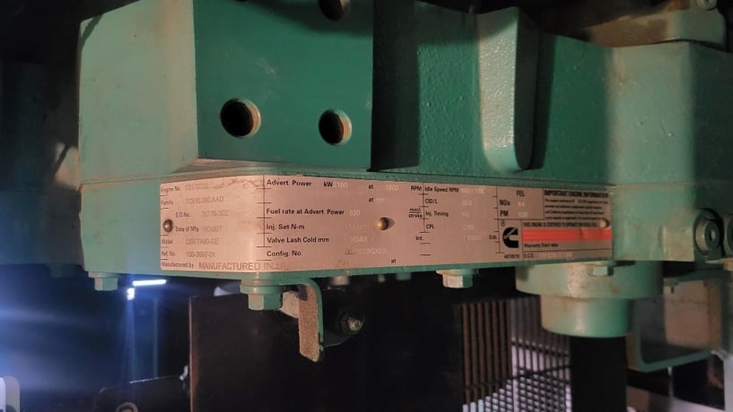 2000 KW Cummins #DQKAB, generator set, QSK60, Tier 2, 480 Volts, 158 hours, enclosure, base tank, 2007 - Image 5