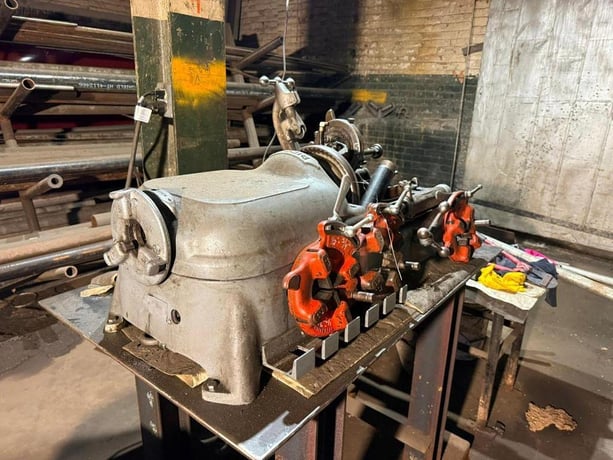 Ridgid, Pipe Threader w/ Tooling, 8 amps, 115 Volt motor, 1PH - Image 3