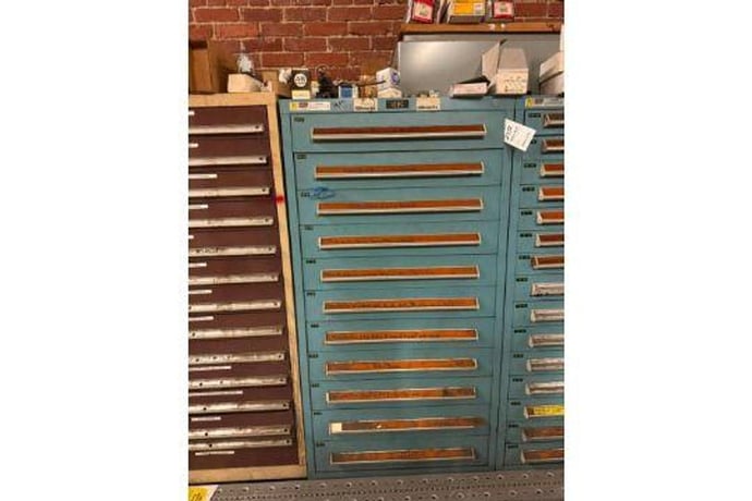 11 Drawer Vidmar, Tool Cabinet w/ Deviders - Image 1
