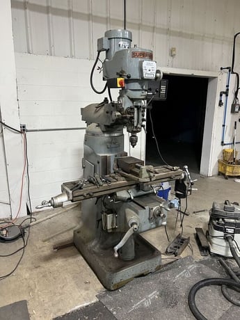 Supermax, Vertical Milling Machine, 9" x 42" table, 30" X, 12" Y, 16" Z, 12" ram travel, 3 HP, 4200 RPM, XY - Image 1
