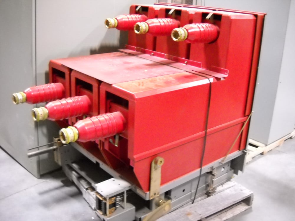 1200 Amps, ITE, 38HKV-1500, 125 DC control, Model 03-B - Image 2