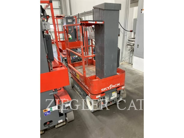 Skyjack, Inc. SJ16, Lift Scissor, 246 hours, S/N: 14006467, 2015 - Image 2
