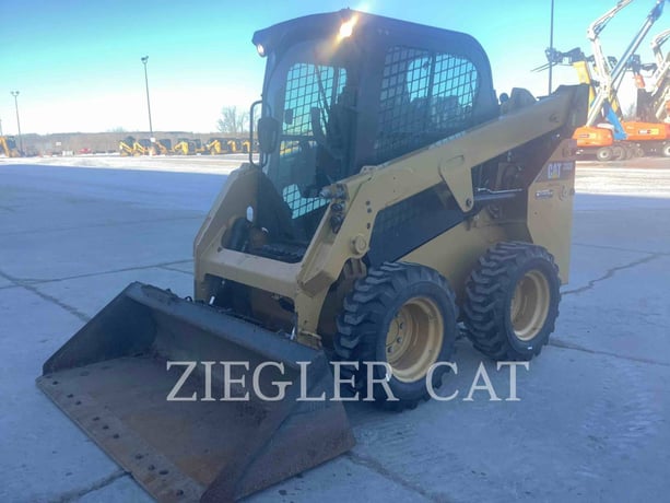 Cat 232D, Skid Steer Loader, 863 hours, S/N: DPR01487, 2019 - Image 1