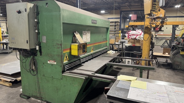 3/8" x 10' Accurshear #837510, Hydraulic Shear, 30 HP, front operated back gauge, 440 V., 3ph, 1995 - Image 1