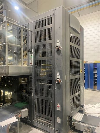 Goss & Deleeuw #M600C, web offset press, dual stacked, 32 pg, 70000 CPH, 2007 - Image 8