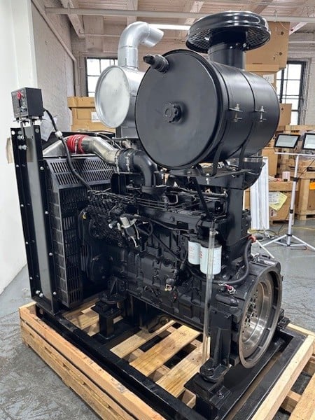 300 HP Cummins #6CTAA8.3-C300, Power Unit, sound attenuated enclosure 2, warranty, new - Image 5