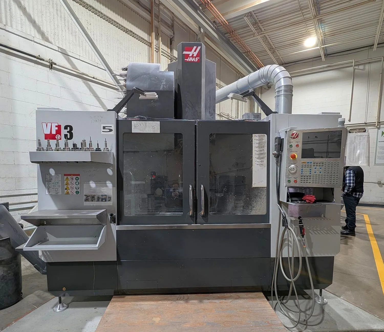 Haas #VF-3, CNC vertical machining center, 40 side mount tool changer, 40" X, 20" Y, 25" Z, 12500 RPM, #40 - Image 2