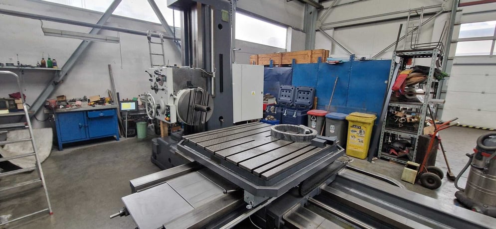 4" Tos Varnsdorf #W100A, Table Type Horizontal Boring Mill, 63" X, 44" Y, 49" Z, 49.2" x 49.2" table, 15 HP - Image 1