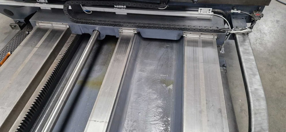 4" Tos Varnsdorf #W100A, Table Type Horizontal Boring Mill, 63" X, 44" Y, 49" Z, 49.2" x 49.2" table, 15 HP - Image 10
