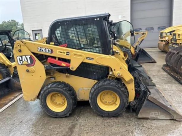 Caterpillar 226D3, Compact Wheel Skid Steers, Solid Tires, 2355 hours, 2022 - Image 5