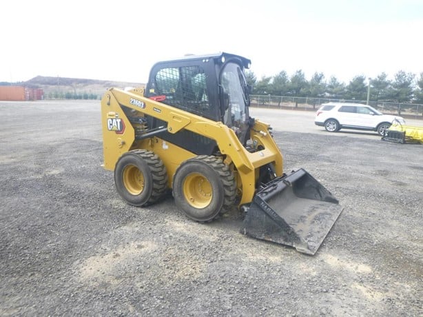 Caterpillar 236D3, Compact Wheel Skid Steers, 136 hours, 2023 - Image 2