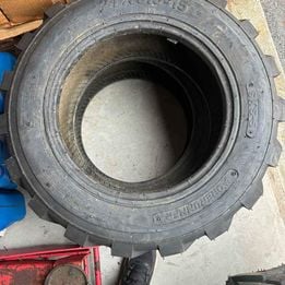 Skid Steer Tires, 2 Qty., 27 x 8.5 -15 Size, New - Image 3