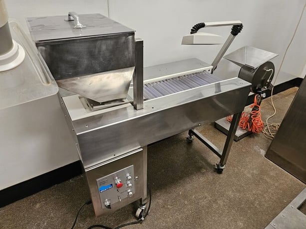 Autopack #VitaSpec-700, Pill/Capsule Inspection table, 200000 capsules/hour, 15 amps, 115 V., 1PH - Image 1