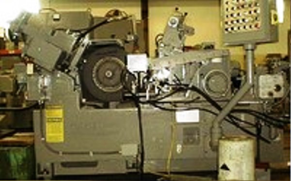 Cincinnati No. 325-12, 24" grinding wheel, 12" reg wheel, hydraulic wheel dresser, 25 HP - Image 1