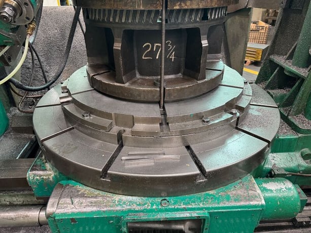 Liebherr #L1500, vertical gear hobber, 59.1" workpiece diameter, 53.9" table diameter, conventional Control - Image 3