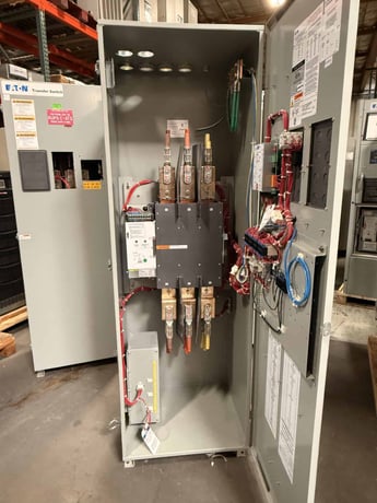 600 Amp. Eaton #ATC3C3X30600XSU, Automatic Transfer Switch, 3P, 120-480 Volts, NEMA1, 3PH - Image 2