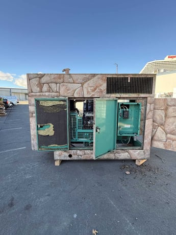 42 KW Cummins #GGFE-5689766, Natural Gas Generator Set, 1800 RPM, 277/480 Volts, 2004 - Image 1