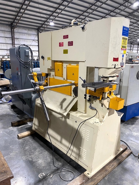 6.5" x 6.5" x 0.5" Geka Hydracrop #110/A, Hydraulic Ironworker, 121 Ton, 3" stroke, 12" throat, 7.4 HP - Image 4