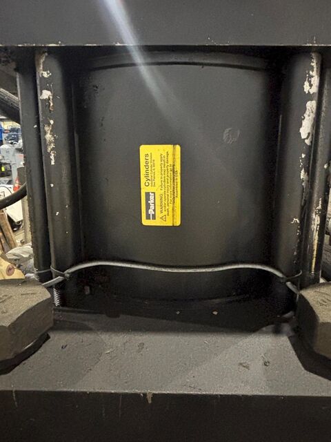 100 Ton, Rollform Inc., hydraulic 4-post cutoff & power unit, 12 stroke, 27" btwn posts, 20 HP - Image 10
