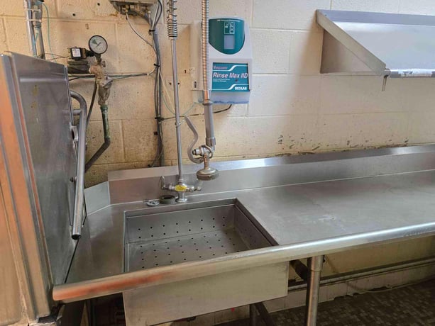 Hobart, Dishwasher, Three Part, 14' L X 2.5' D, Washer Prep & Table - Image 9