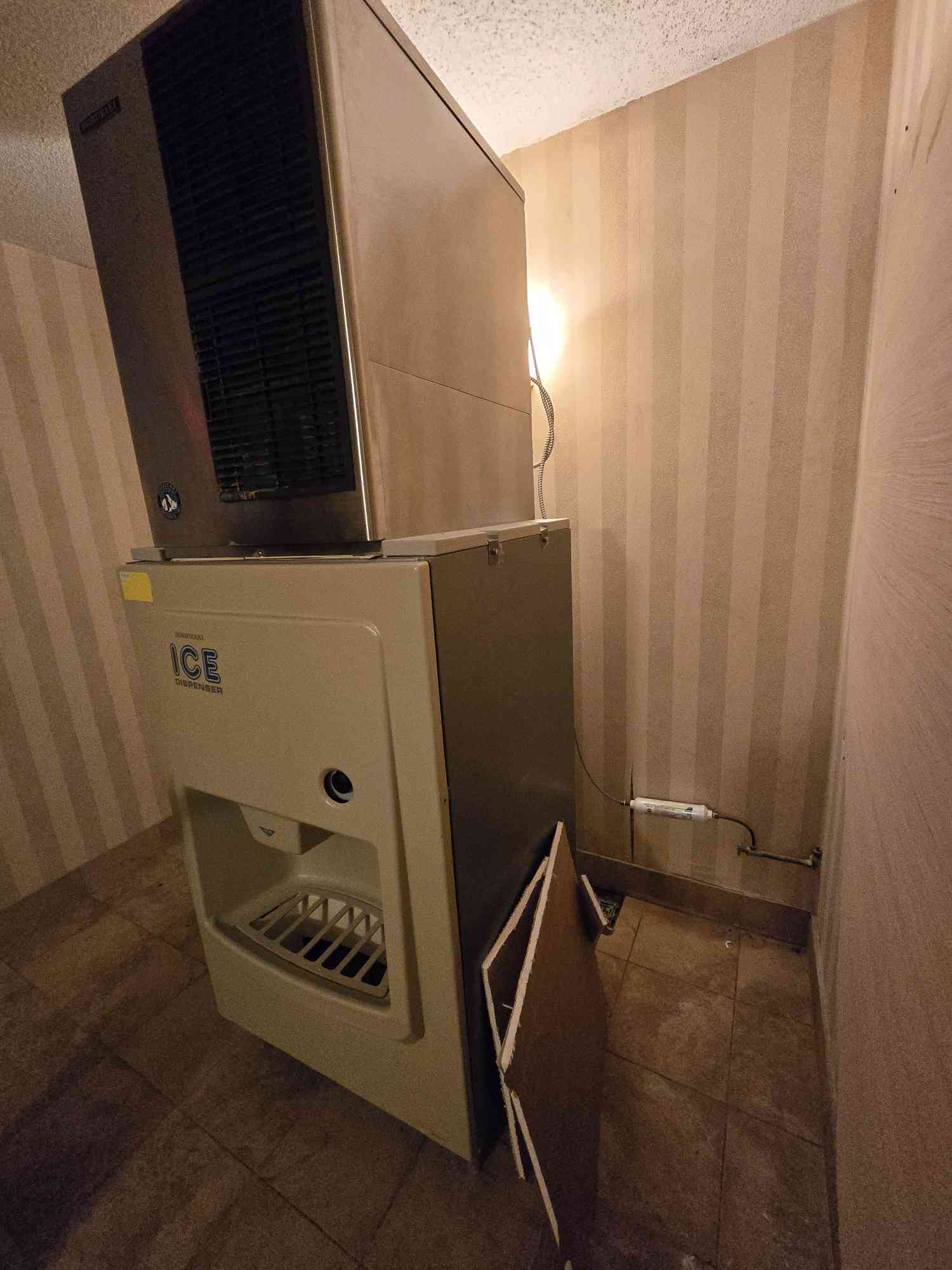 Hoshizaki #KM-515MAH, Commercial Ice Dispenser, w/ Ice Maker, 404A - Image 8