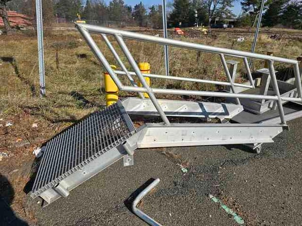 Lot of Cat Walk, Ramp, Railings, Decking, Bases Steel / Iron Material Over 100 Pieces - Image 2