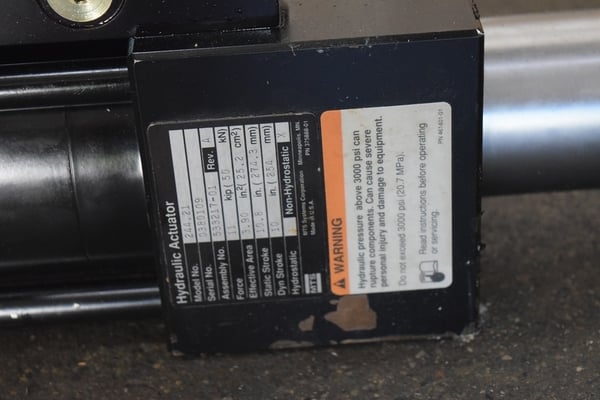 MTS #224.21, 11 KIP (50kN) hydrauic actuator, 10" dynamic stroke, 10.8" static stroke - Image 2