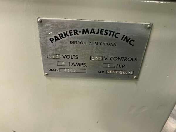 Parker Majestic, 12" x 16" internal grinder, table mounted wheel dresser, coolant, 1 shot lube, 1972 - Image 7