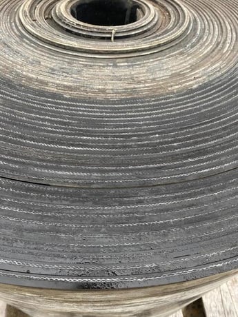 24" wide x 320' long Conveyor Belt, smooth top, 2 ply - Image 3
