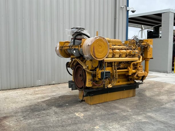 1575 HP Caterpillar #3512B, Tier 1 Diesel Marine Engine, 1600 RPM, 24 Volt, 2005 - Image 2