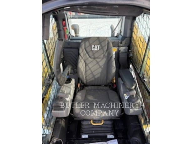Cat 260, Skid Steer Loader, 611 hours, S/N: 5L901575, 2025 - Image 8