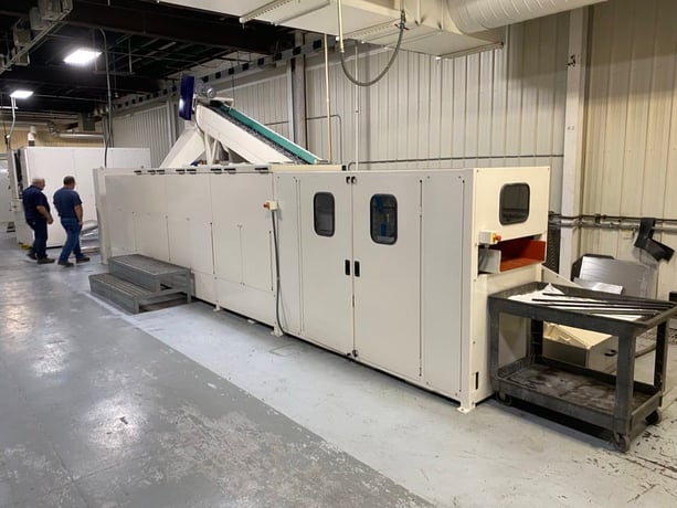 12 cu.ft. Almco #V-26TFS, Through-feed Vibratory Tub, 24" x 96" tub, sound attenuated enclosure, variable - Image 2